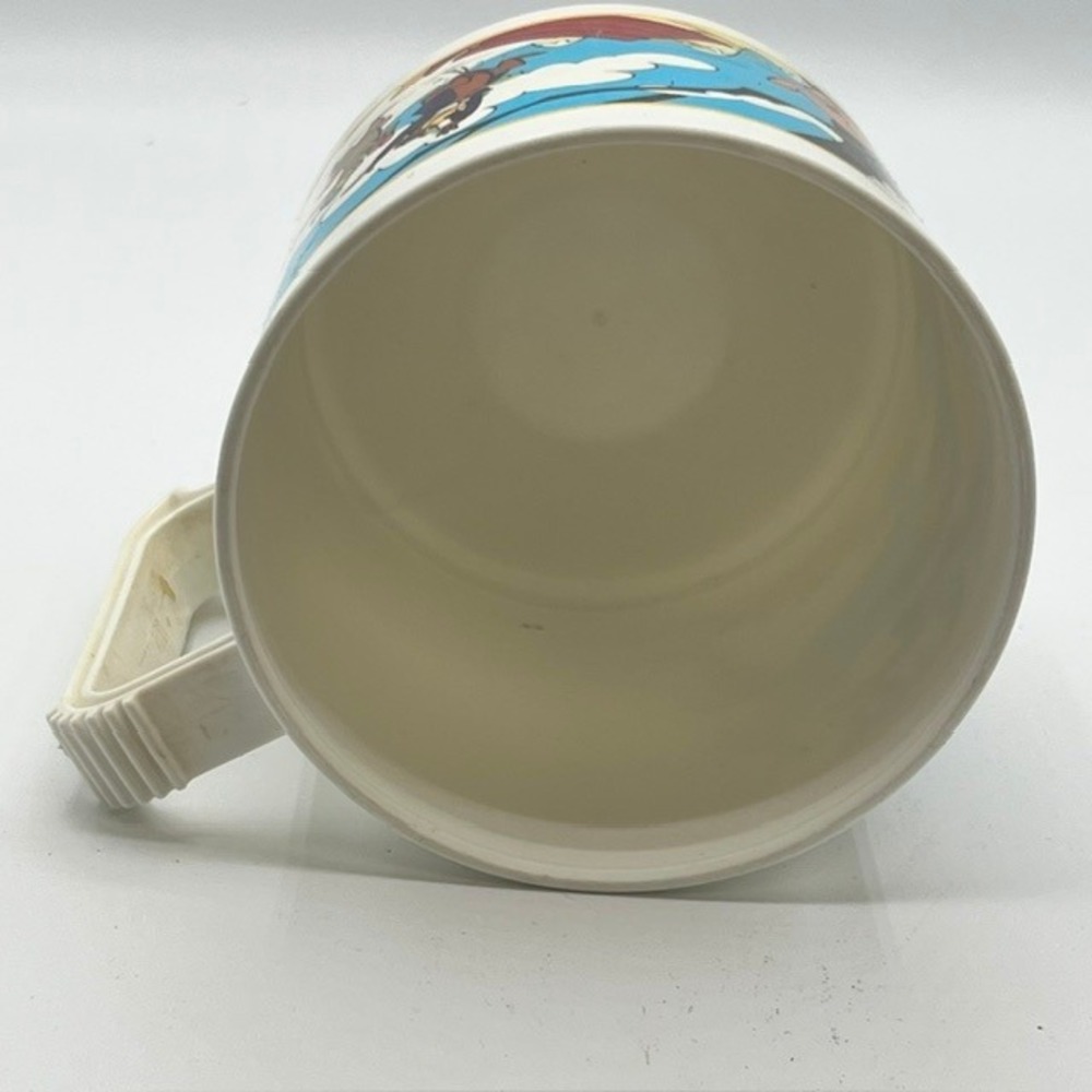 Vintage 1993 Arbys Yogi Bear Plastic Mug Hanna-Barbera Collectible Cup - Picture 6 of 9